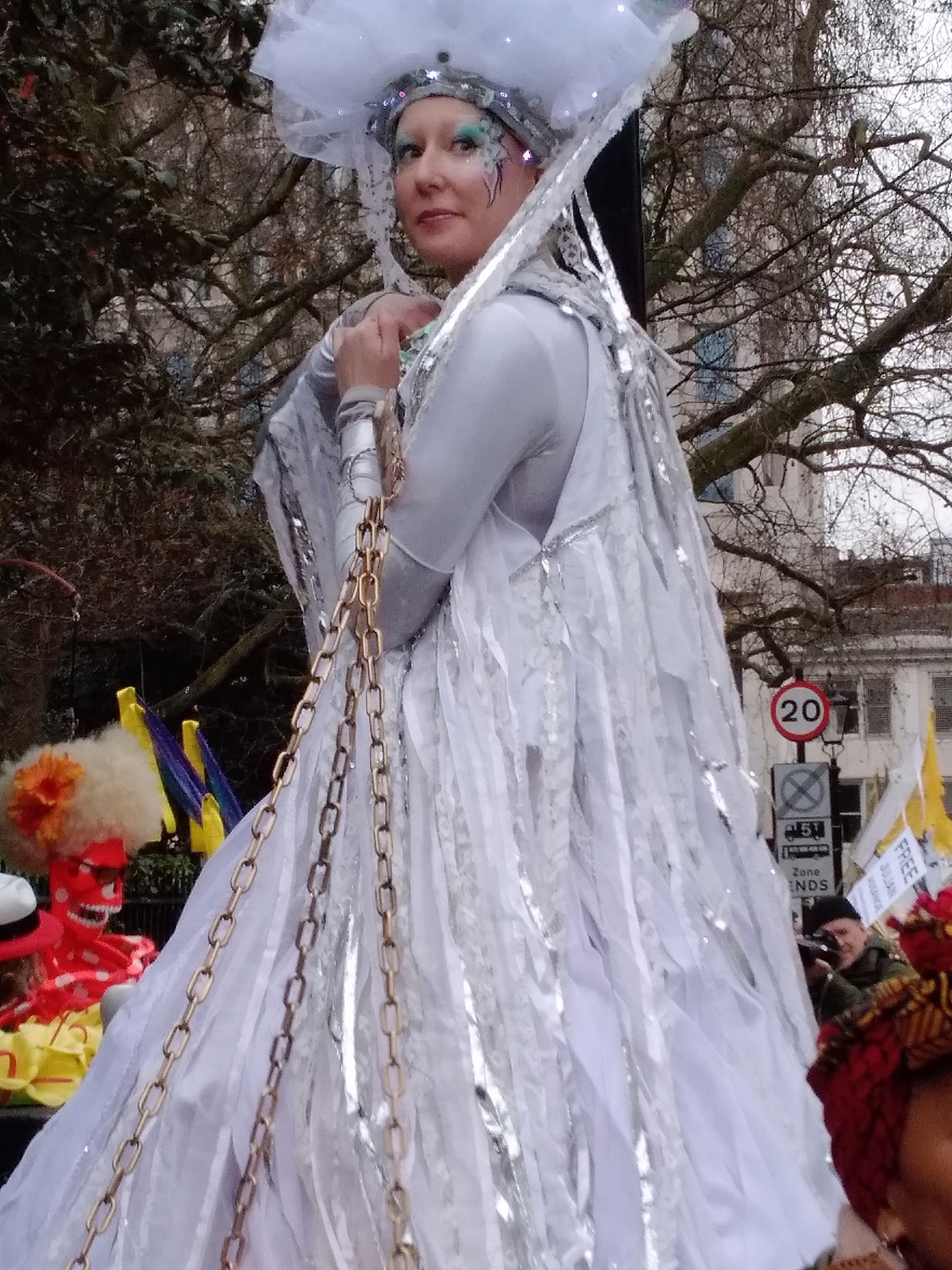 Woman dressed as the Statue of Liberty with intricate makeup